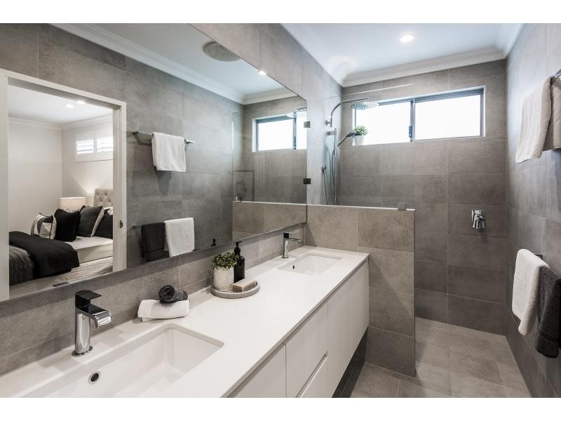 26A Henning Crescent, Manning WA 6152