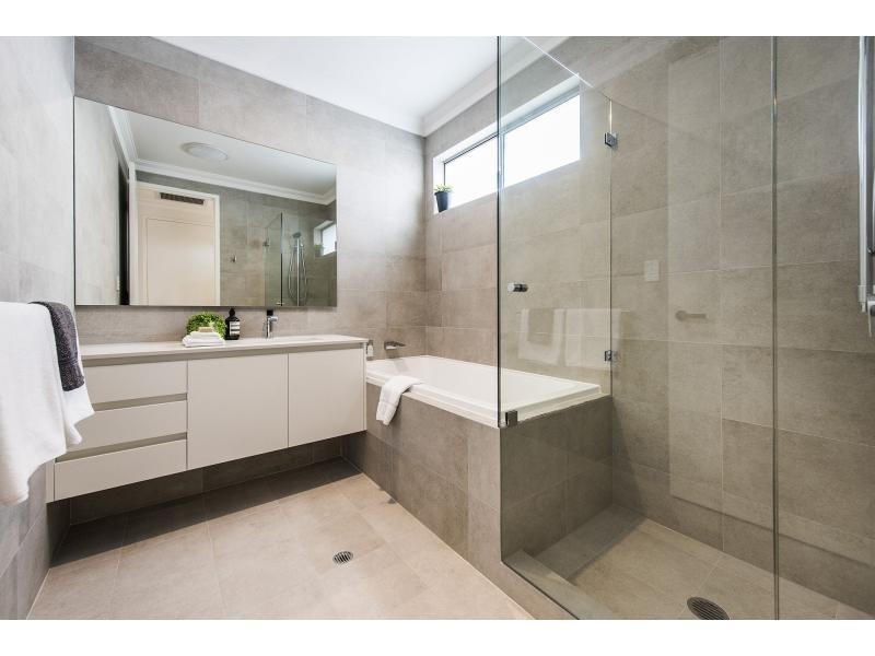 26A Henning Crescent, Manning WA 6152