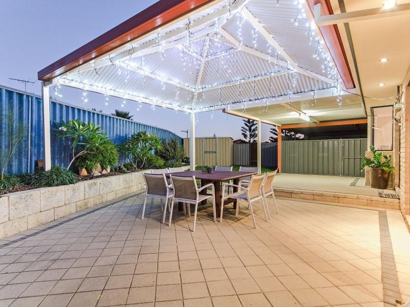 30 Teraglin Street, Warnbro WA 6169