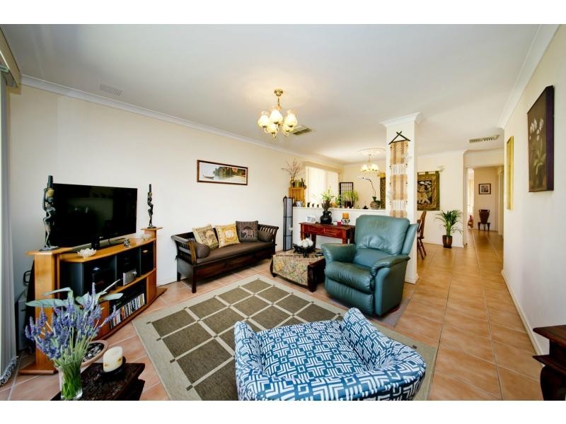 Villa 2/11 Bradley Street, Yokine WA 6060