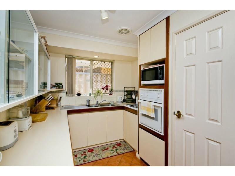 Villa 2/11 Bradley Street, Yokine WA 6060