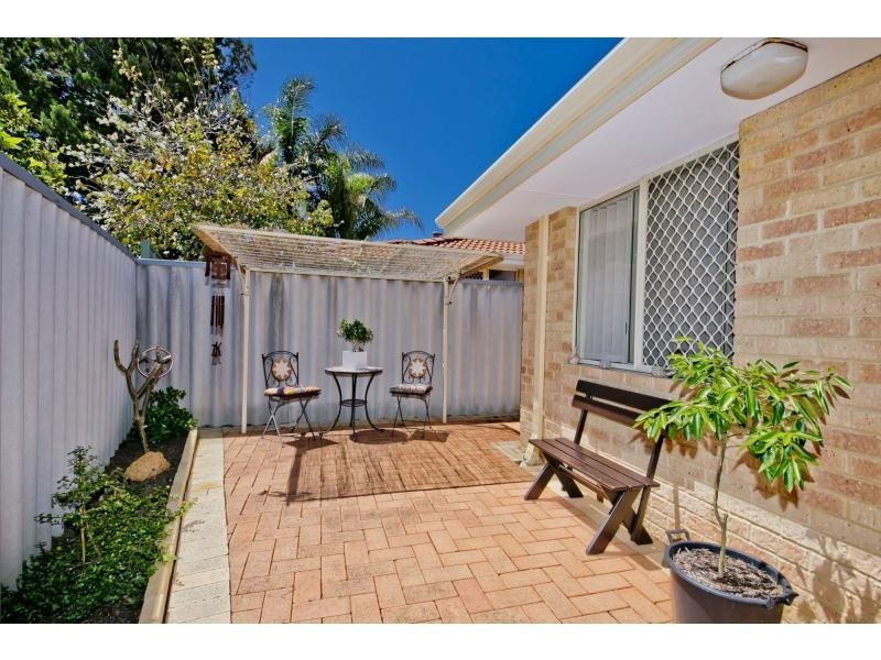 Villa 2/11 Bradley Street, Yokine WA 6060