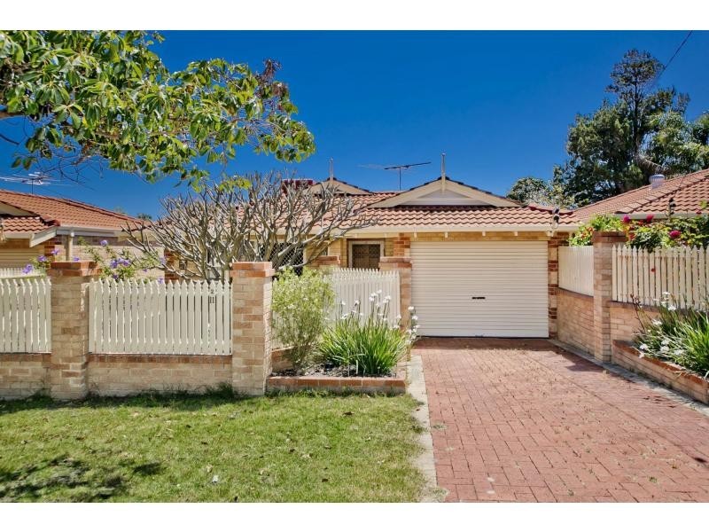 Villa 2/11 Bradley Street, Yokine WA 6060