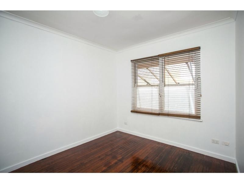 22 Apara Way, Nollamara WA 6061