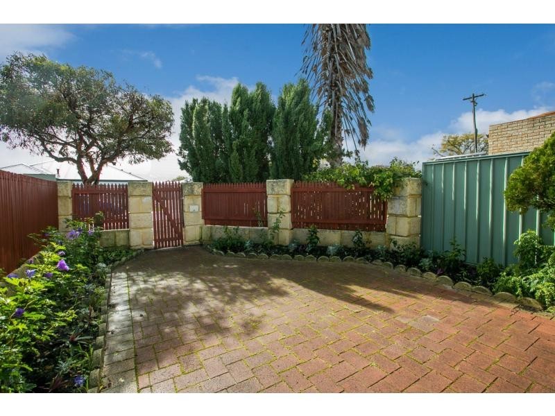 22 Apara Way, Nollamara WA 6061