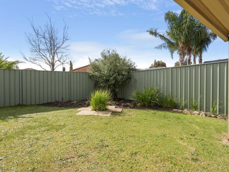 16 Dunnage Court, Atwell WA 6164