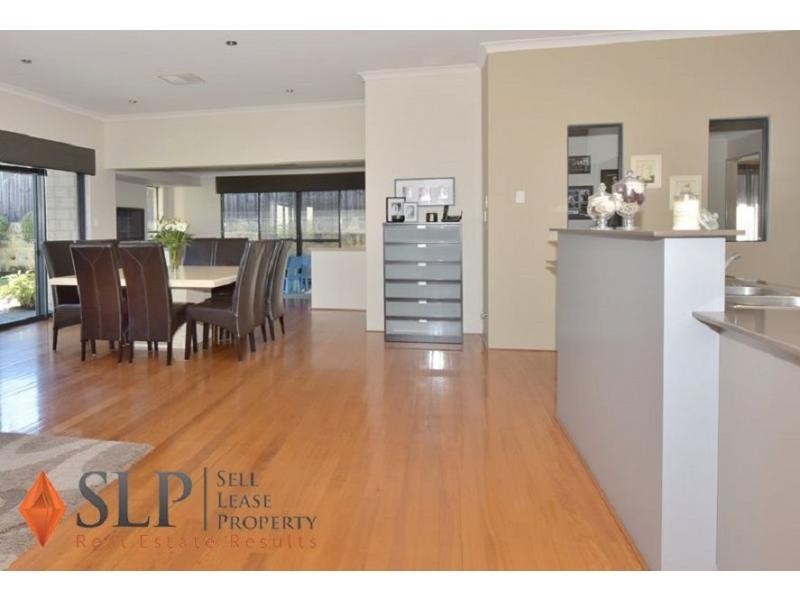 12 Moulton Trail, Ellenbrook WA 6069
