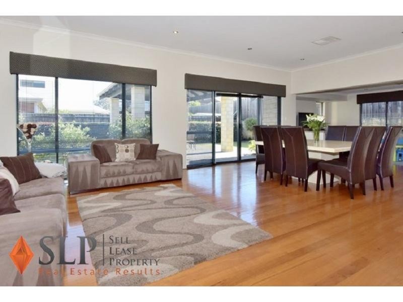 12 Moulton Trail, Ellenbrook WA 6069