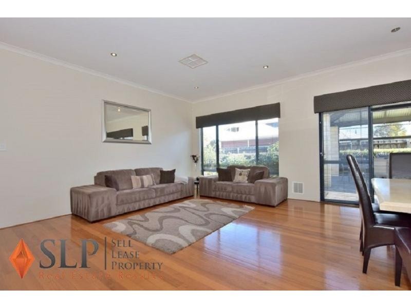 12 Moulton Trail, Ellenbrook WA 6069