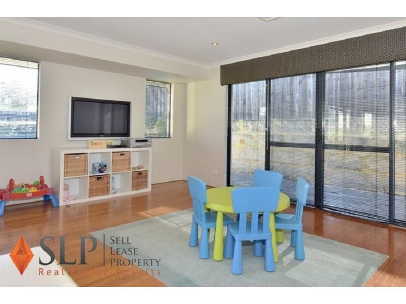 12 Moulton Trail, Ellenbrook WA 6069