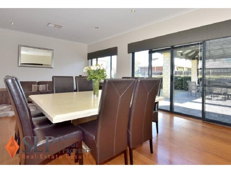 12 Moulton Trail, Ellenbrook WA 6069