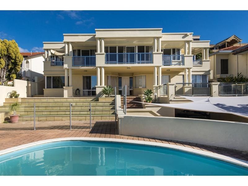 52 Burke Drive, Attadale WA 6156