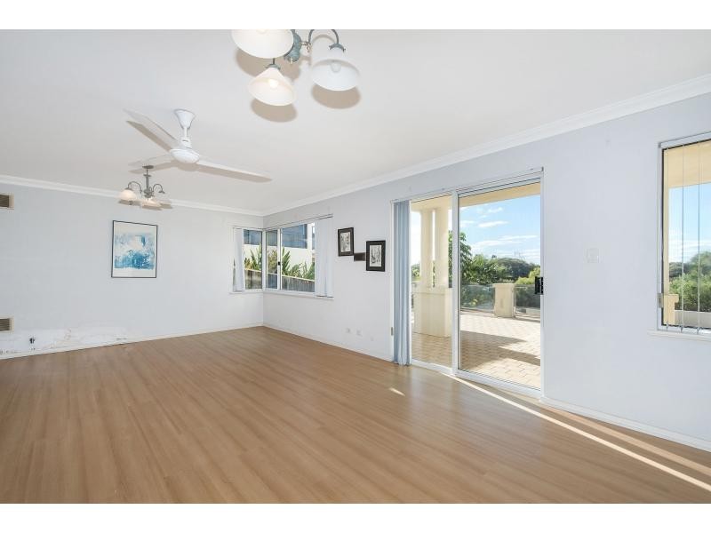 52 Burke Drive, Attadale WA 6156