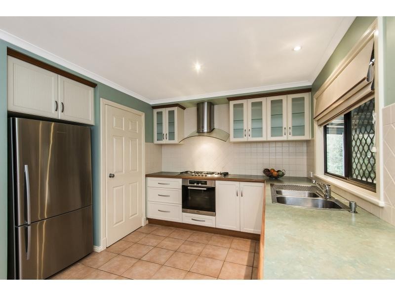 93 Amethyst Crescent, Mount Richon WA 6112