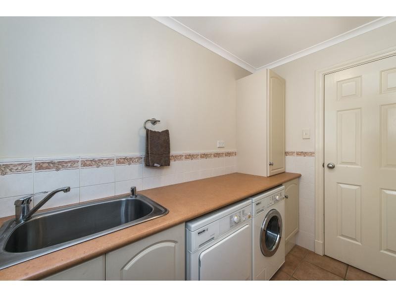 93 Amethyst Crescent, Mount Richon WA 6112