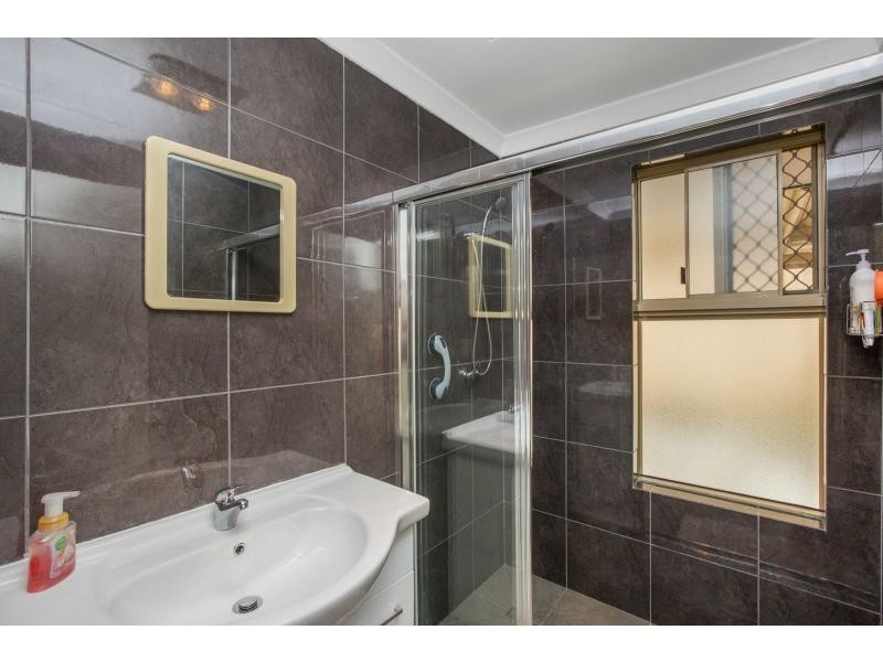 6 Reveley Close, Seville Grove WA 6112