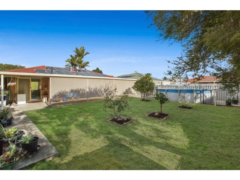 6 Reveley Close, Seville Grove WA 6112