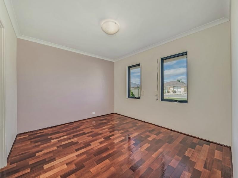 56 Briggs Street, South Lake WA 6164