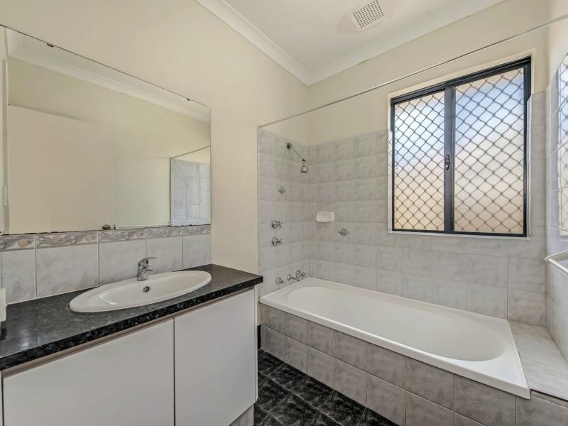 56 Briggs Street, South Lake WA 6164