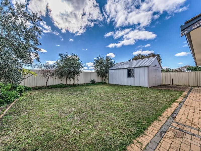 56 Briggs Street, South Lake WA 6164