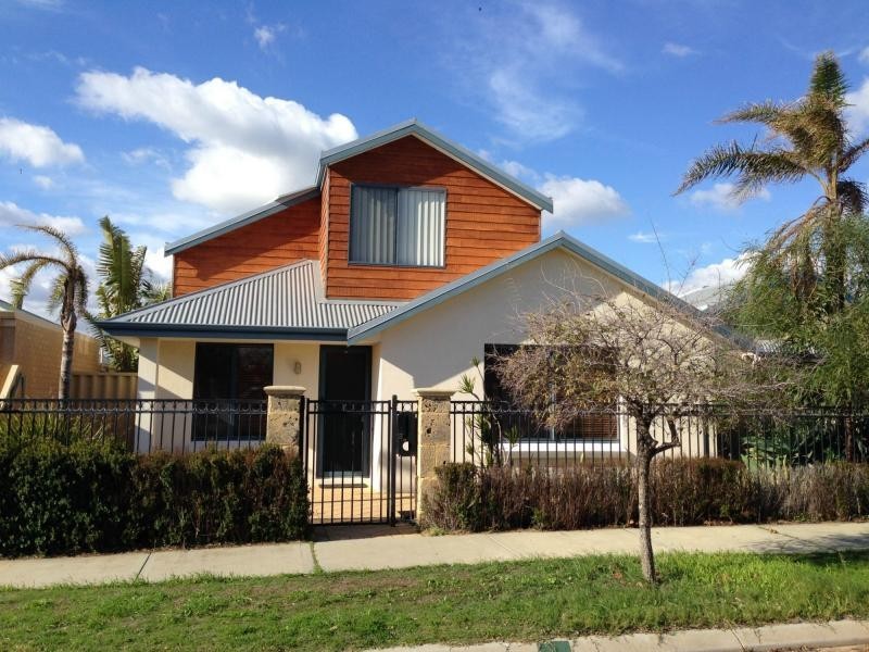 33 Itchen Loop, Butler WA 6036
