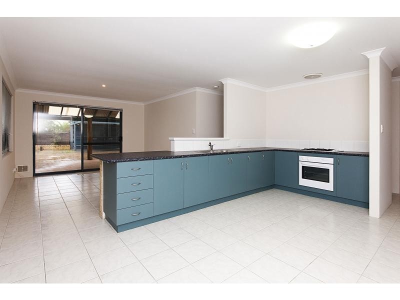 33 Itchen Loop, Butler WA 6036