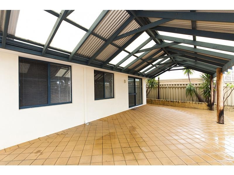33 Itchen Loop, Butler WA 6036