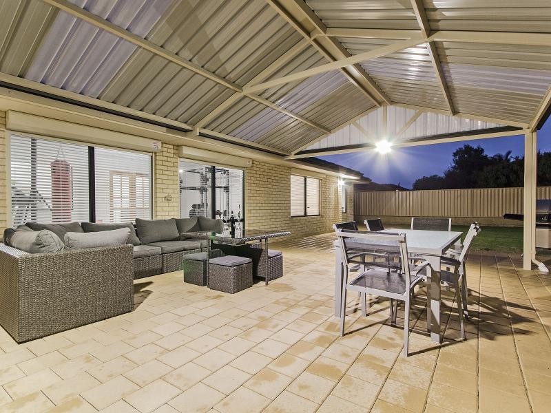67 Cuthbertson Drive, Cooloongup WA 6168
