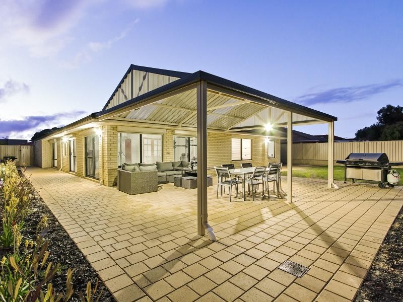 67 Cuthbertson Drive, Cooloongup WA 6168