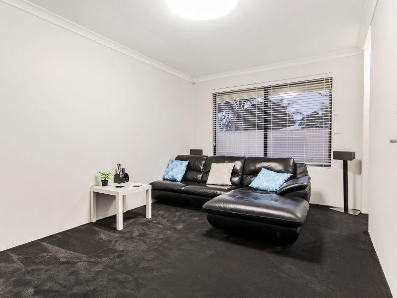 67 Cuthbertson Drive, Cooloongup WA 6168