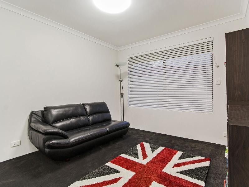 67 Cuthbertson Drive, Cooloongup WA 6168