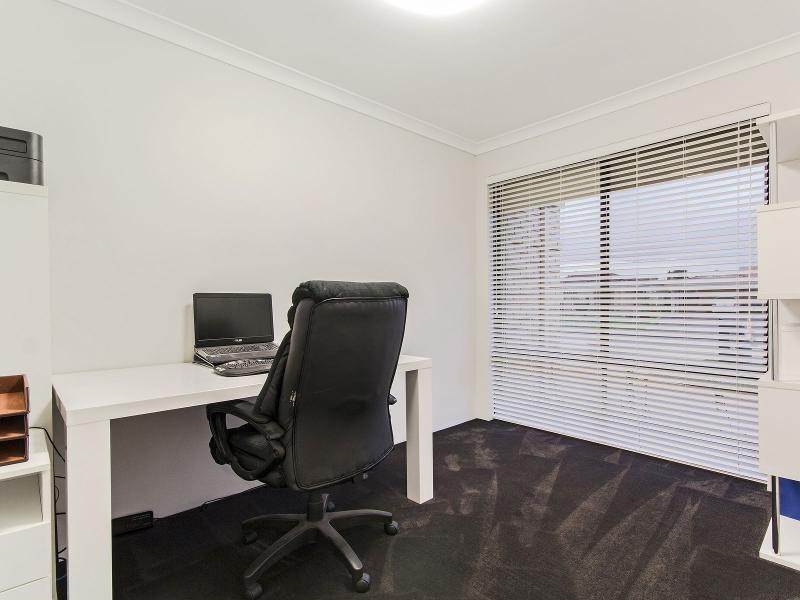 67 Cuthbertson Drive, Cooloongup WA 6168
