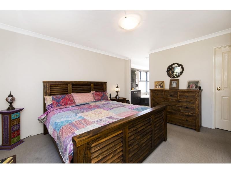 9 Cologne Gardens, Port Kennedy WA 6172