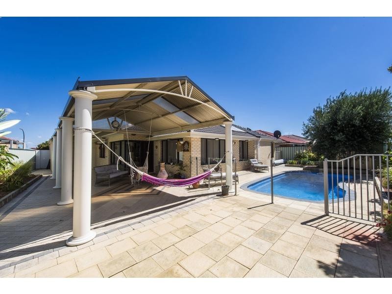 9 Cologne Gardens, Port Kennedy WA 6172
