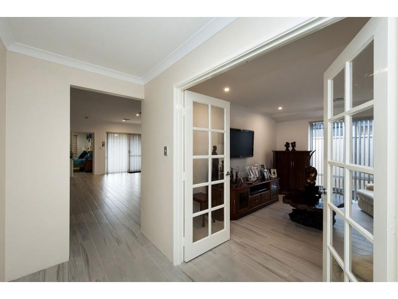 17 Fallow Street, Karnup WA 6176