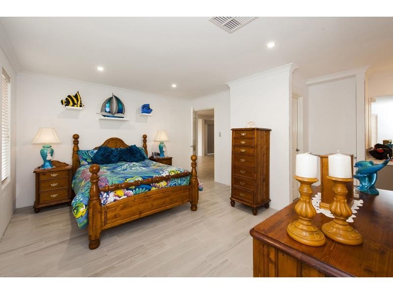 17 Fallow Street, Karnup WA 6176