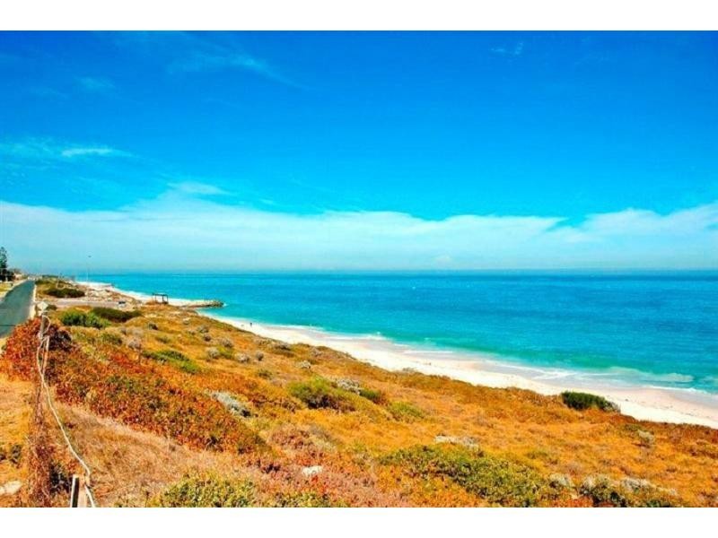 8 Piper Street, Quinns Rocks WA 6030