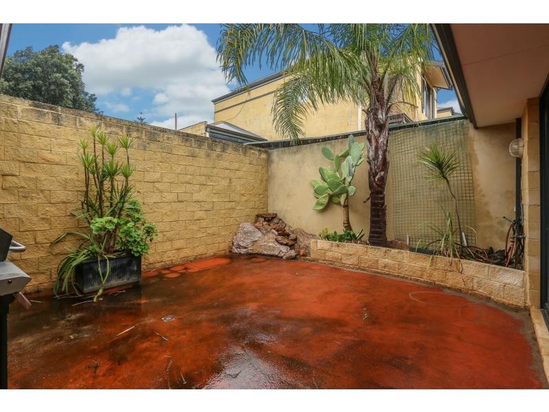12B Ninth Avenue, Maylands WA 6051