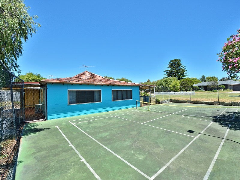 22 First Avenue, Shoalwater WA 6169