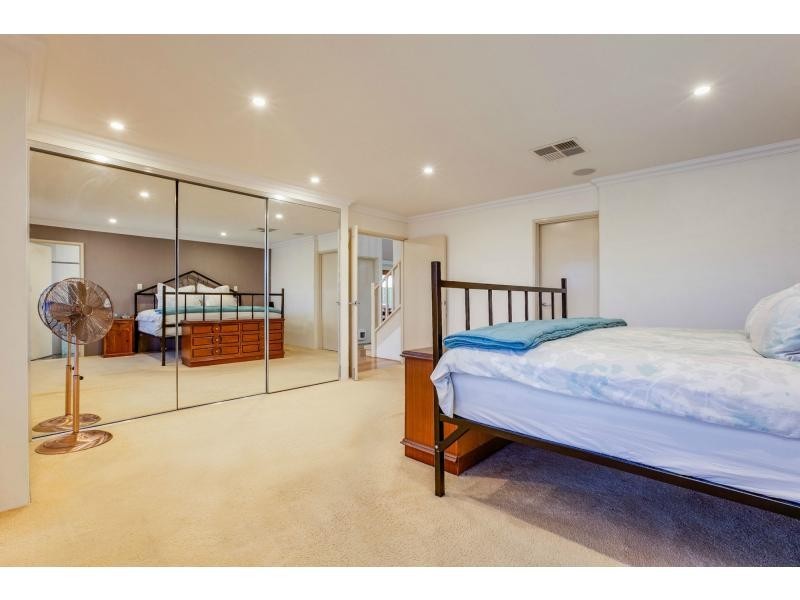 8 Emden Link, Port Kennedy WA 6172