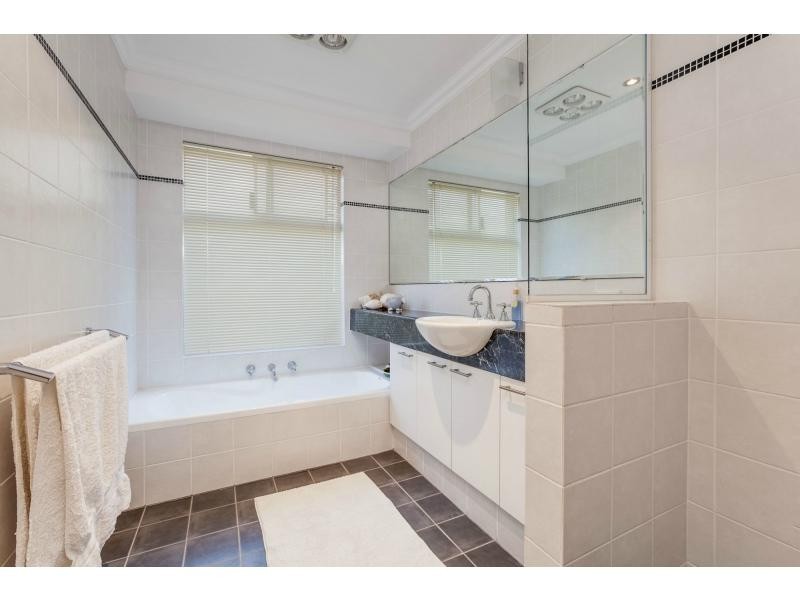 8 Emden Link, Port Kennedy WA 6172