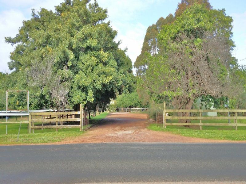 256 Haddrill Road, Baskerville WA 6056