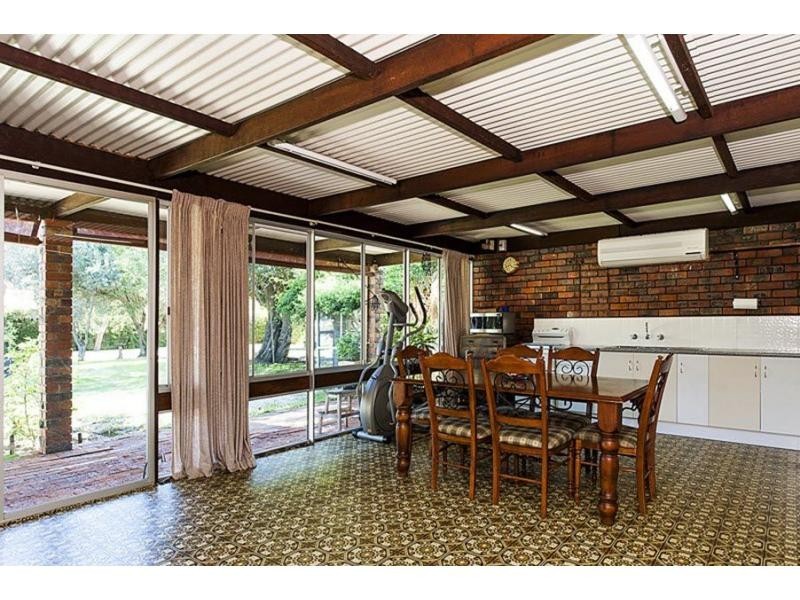 256 Haddrill Road, Baskerville WA 6056