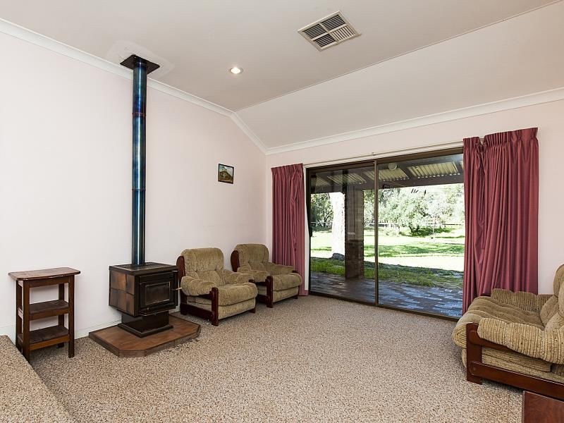 256 Haddrill Road, Baskerville WA 6056