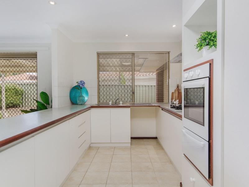 21 Masthead Street, Waikiki WA 6169