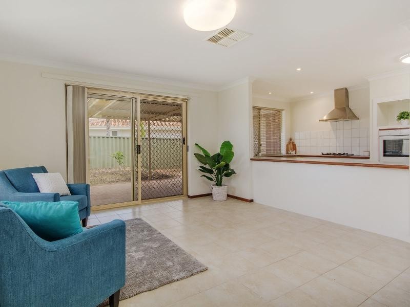 21 Masthead Street, Waikiki WA 6169