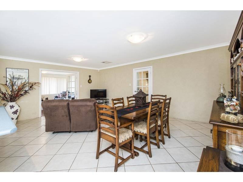 9 Freeling Road, Port Kennedy WA 6172