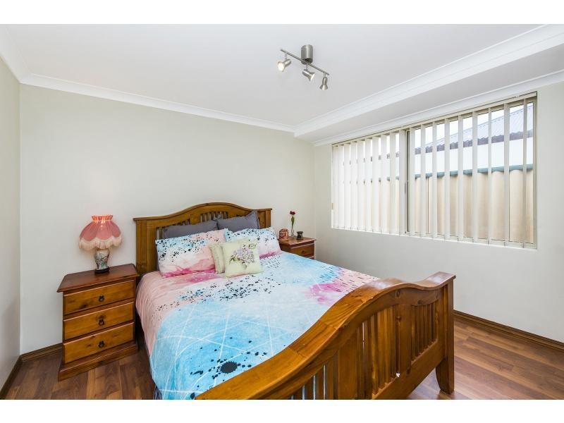 9 Freeling Road, Port Kennedy WA 6172