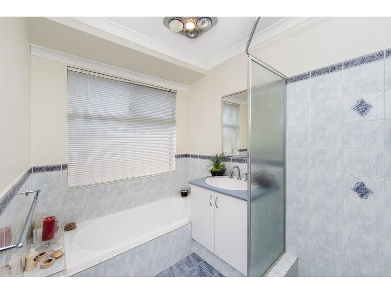 9 Freeling Road, Port Kennedy WA 6172