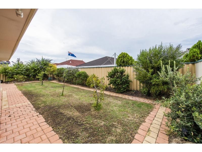9 Freeling Road, Port Kennedy WA 6172